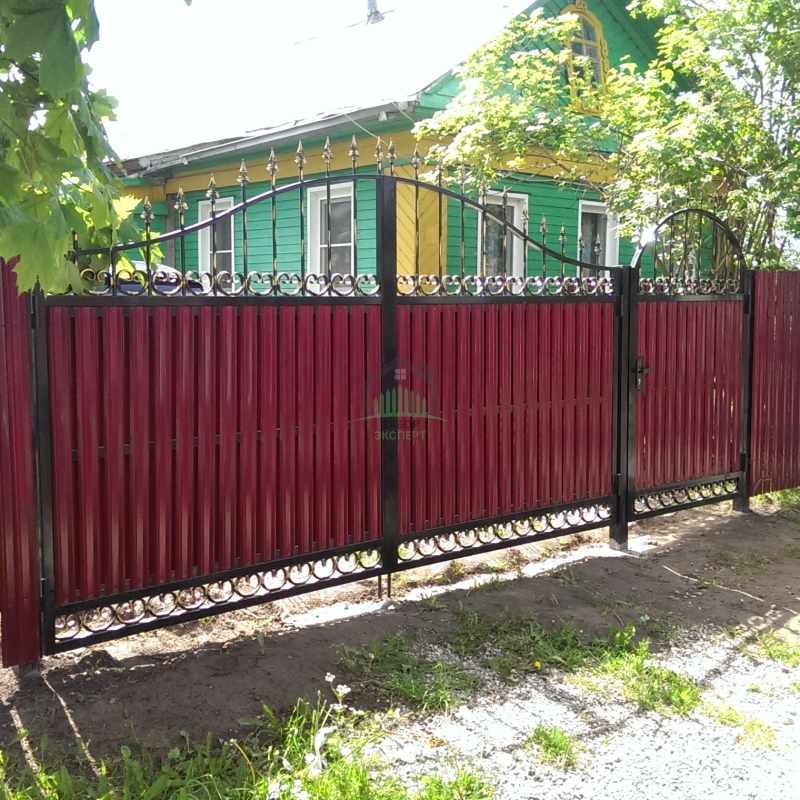 Заборы из евроштакетника 50 метров с воротами и калиткой в Москве