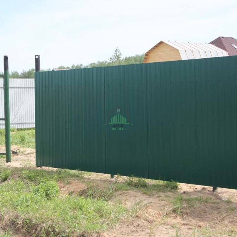 Забор из профнастила с утрамбовкой щебнем 40 метров в Москве