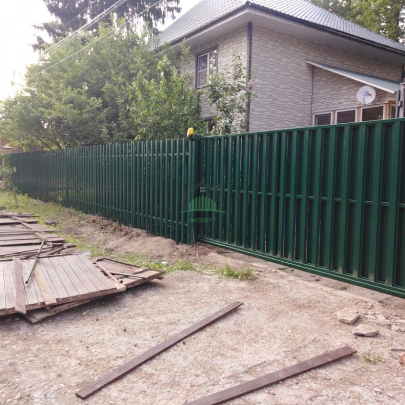 Заборы из евроштакетника 40 метров с воротами и калиткой в Москве