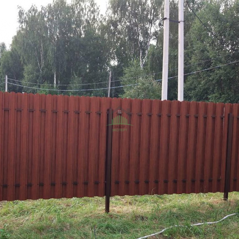 Заборы из евроштакетника 10 метров с забивными столбами в Москве
